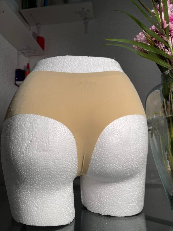 Panti cachetero